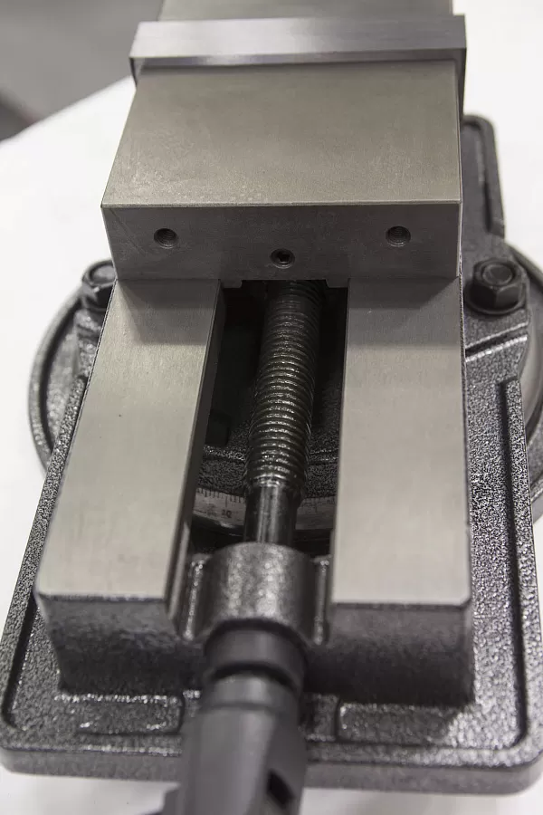 Тиски станочные Stalex QM16100