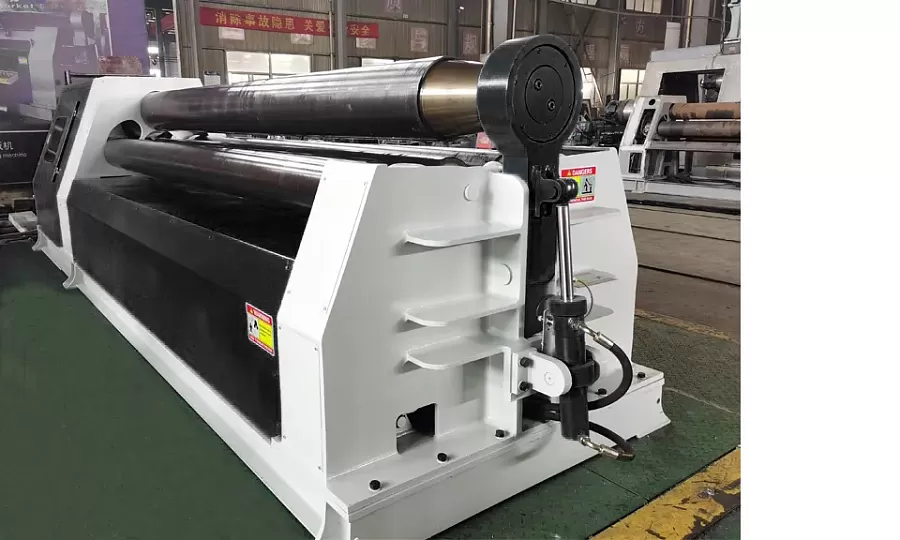 Четырехвалковый гидравлический вальцовочный станок STALEX W12-8x2000