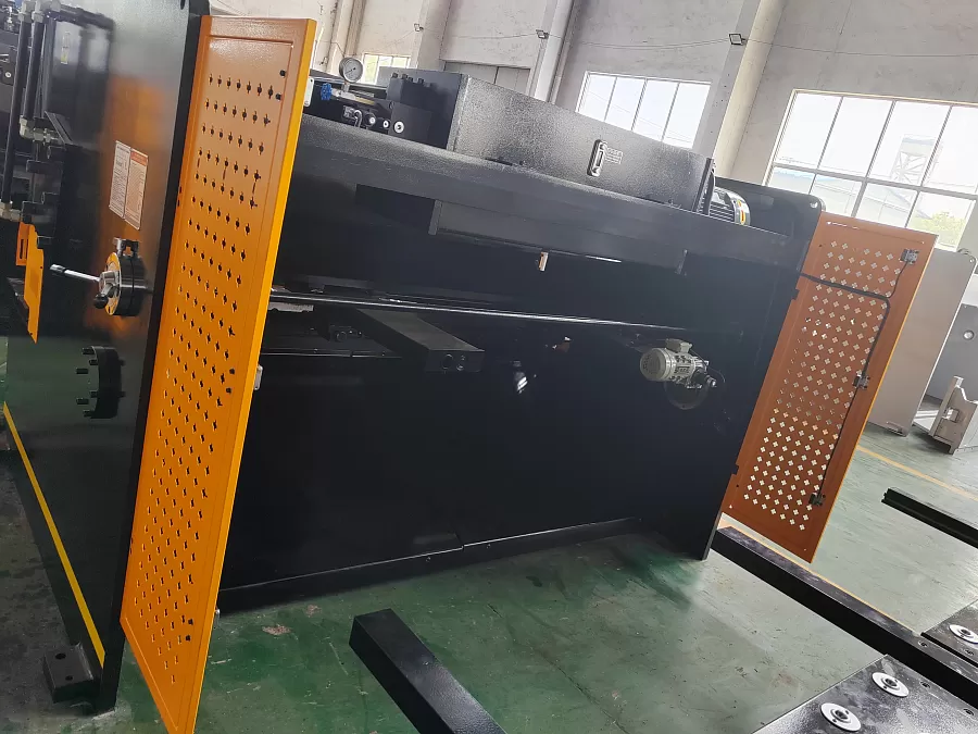 Гильотина гидравлическая Stalex HSB 4000x10