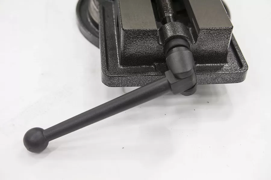 Тиски станочные Stalex QM16100