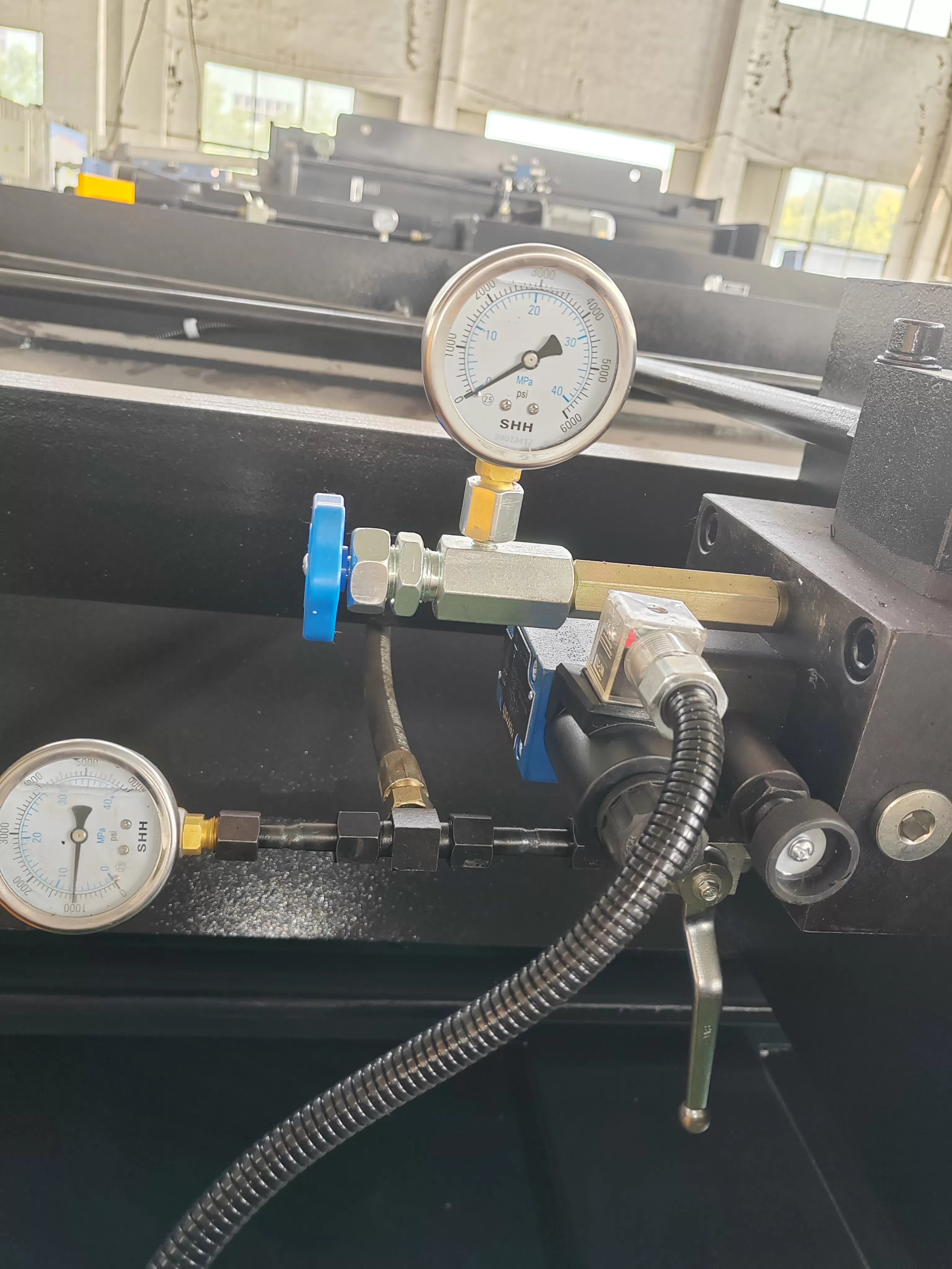 Гильотина гидравлическая Stalex HSB 2500x6